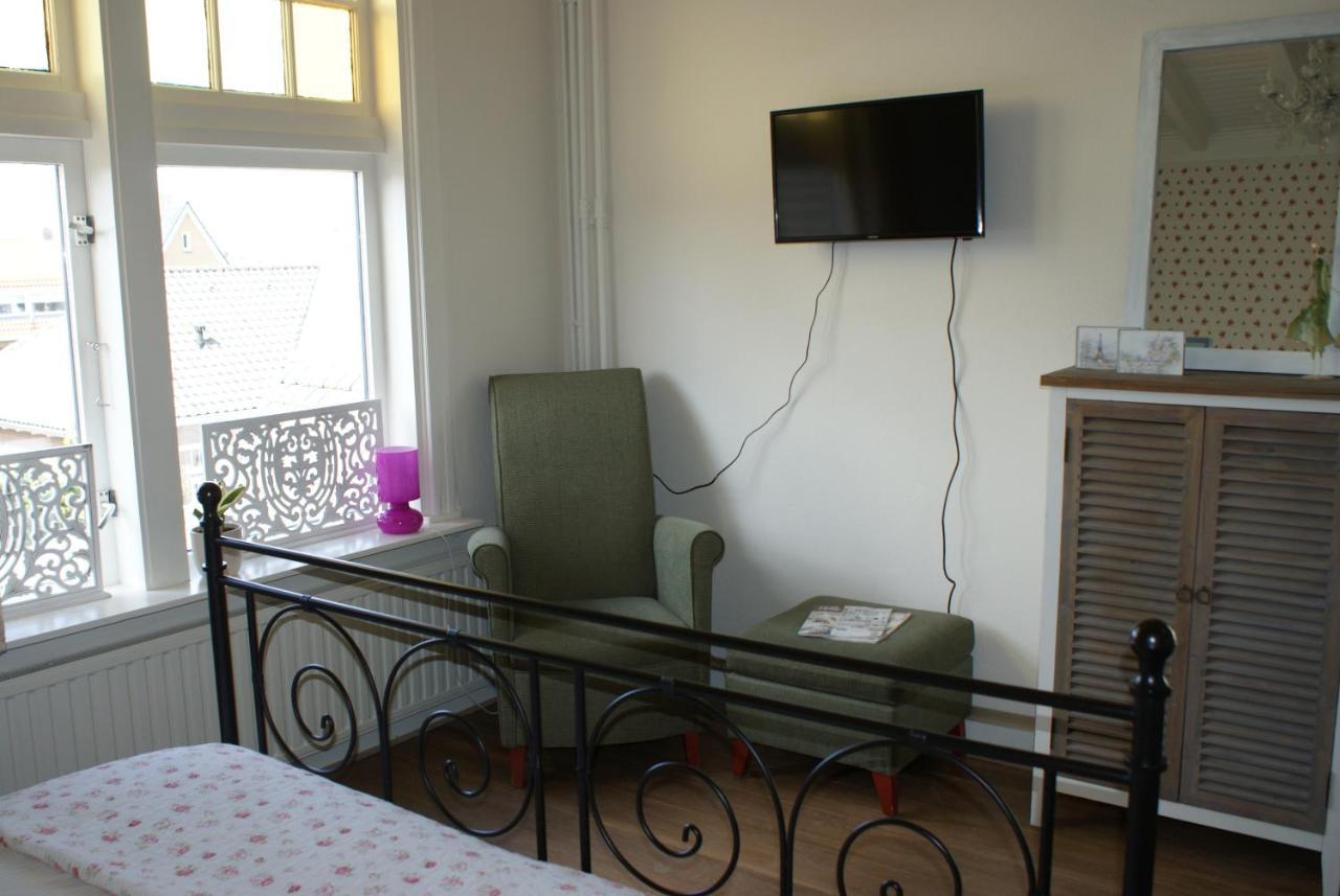 Gasterij D'Ouwe Pastorie Bed & Breakfast Wolphaartsdijk Екстериор снимка